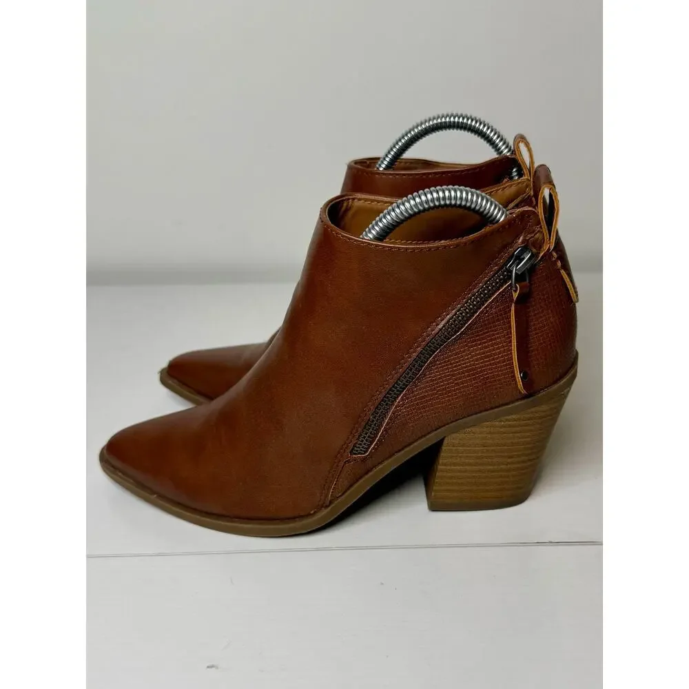 Universal Thread Brown Block Heel Booties Size 8